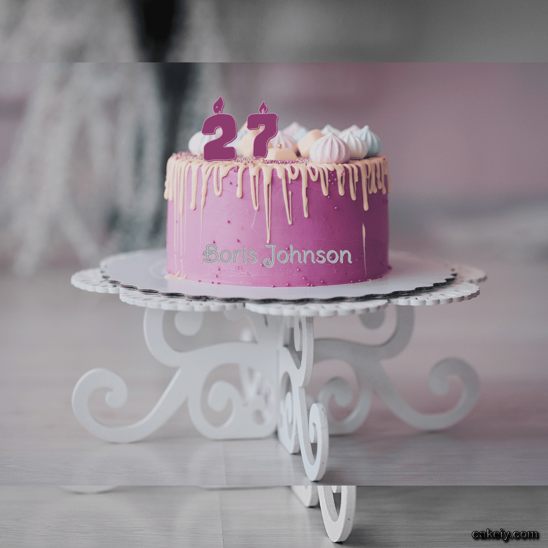 Pink Queen Cake for Boris Johnson